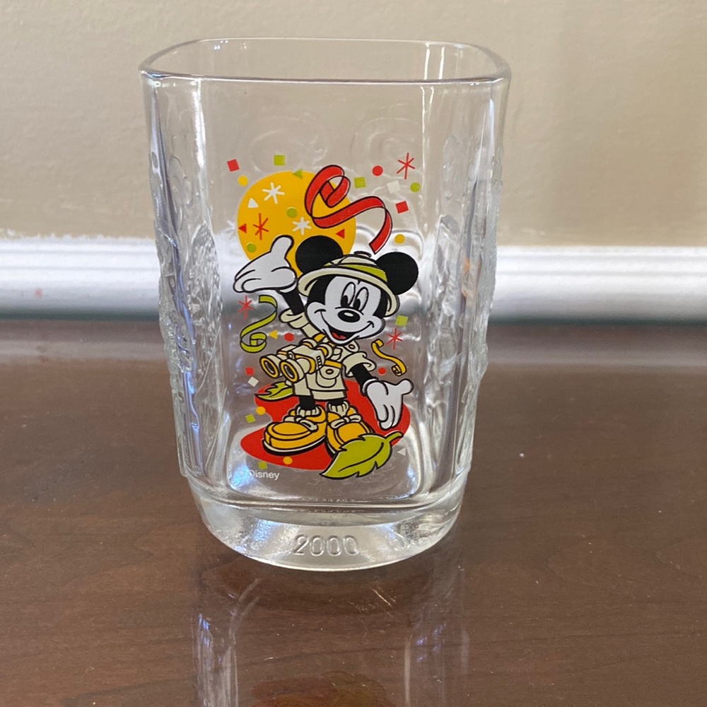Walt Disney World 2000 Animal Kingdom McDonalds collectible glass